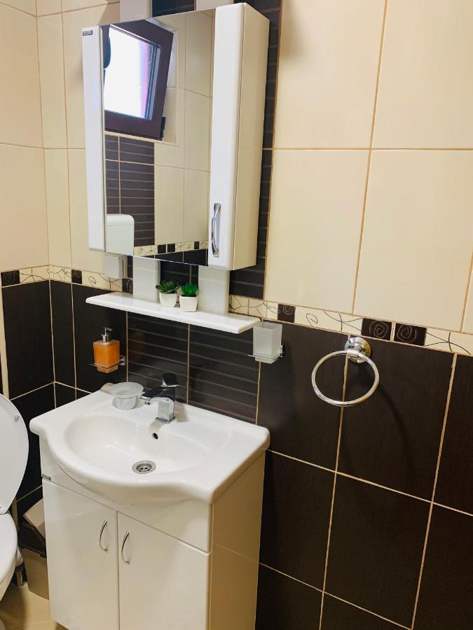 Gara 5 Leilighet Kotor Eksteriør bilde